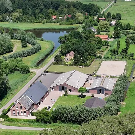 Bed and breakfast Hoeve Tramzicht 3*